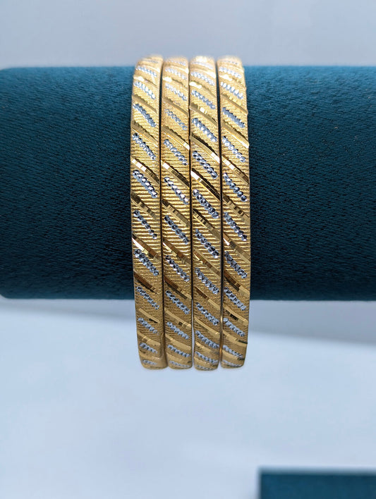 Dual-Tone Textured Gold Bangle Set – Sparkling Diagonal Design