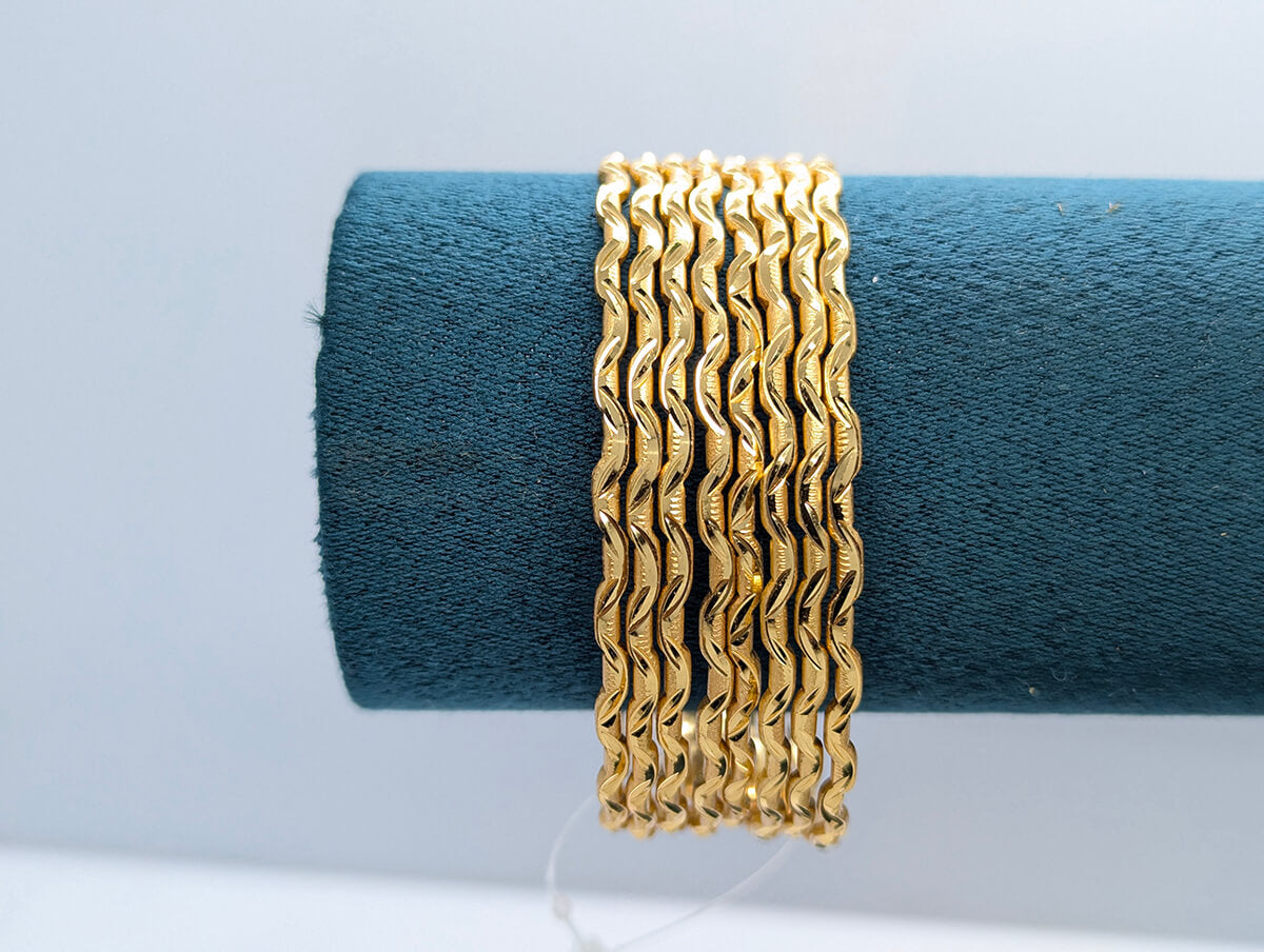 Twisted Wave Gold Bangle Set – Lightweight Everyday Stack