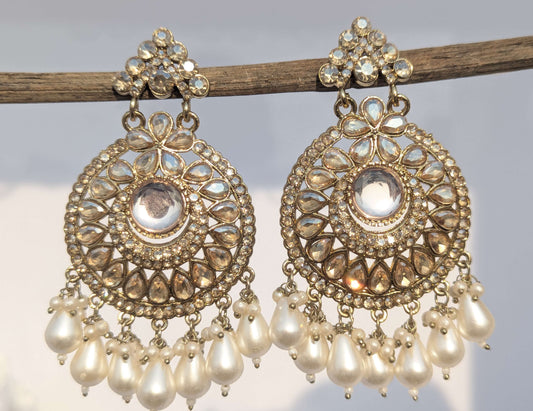 Pearl Radiance Kundan Jhumka Earrings
